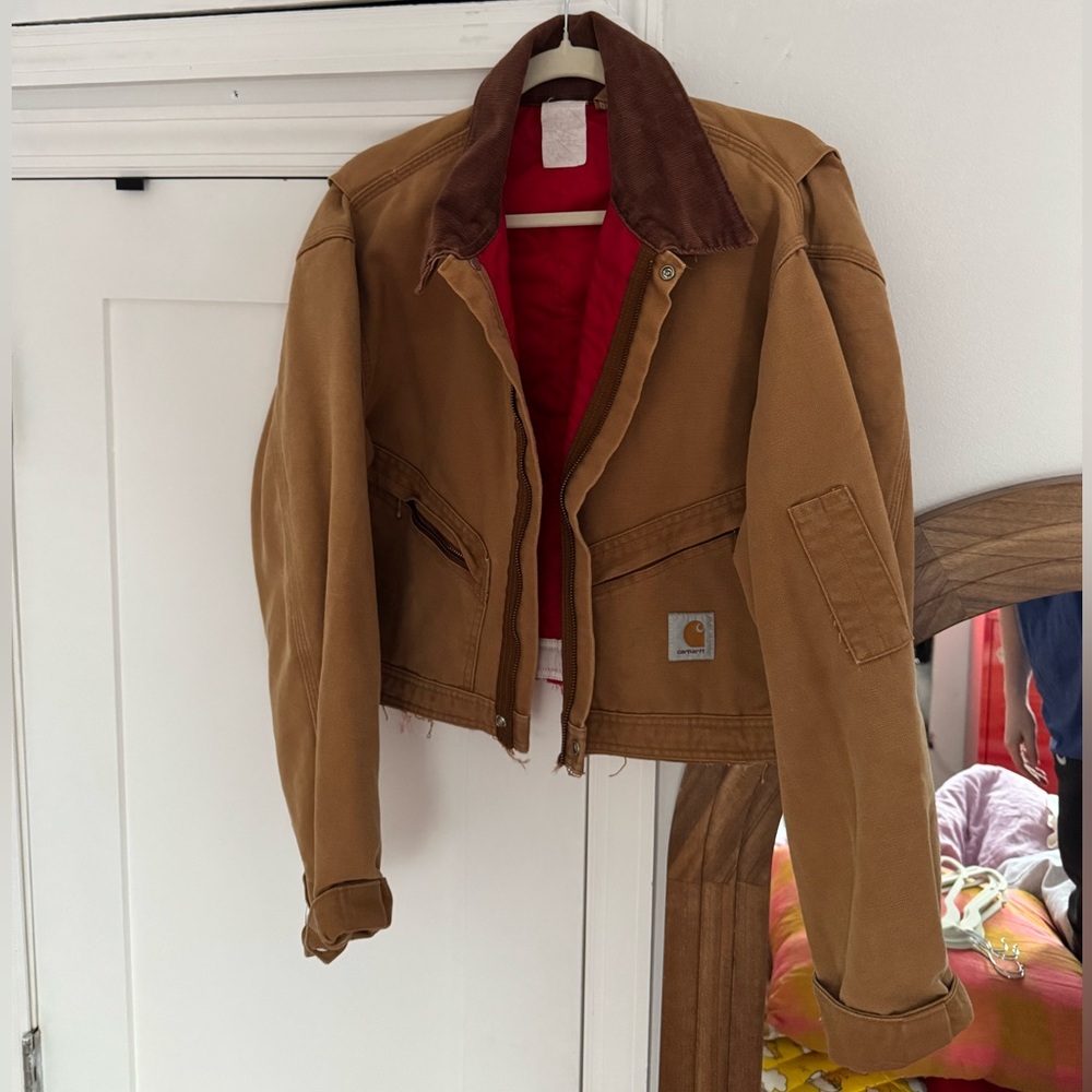 Cropped Carhartt Jacket with Red Lining - 40R